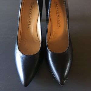 MARC BY MARC JACOBS Classic Black Leather Heel
